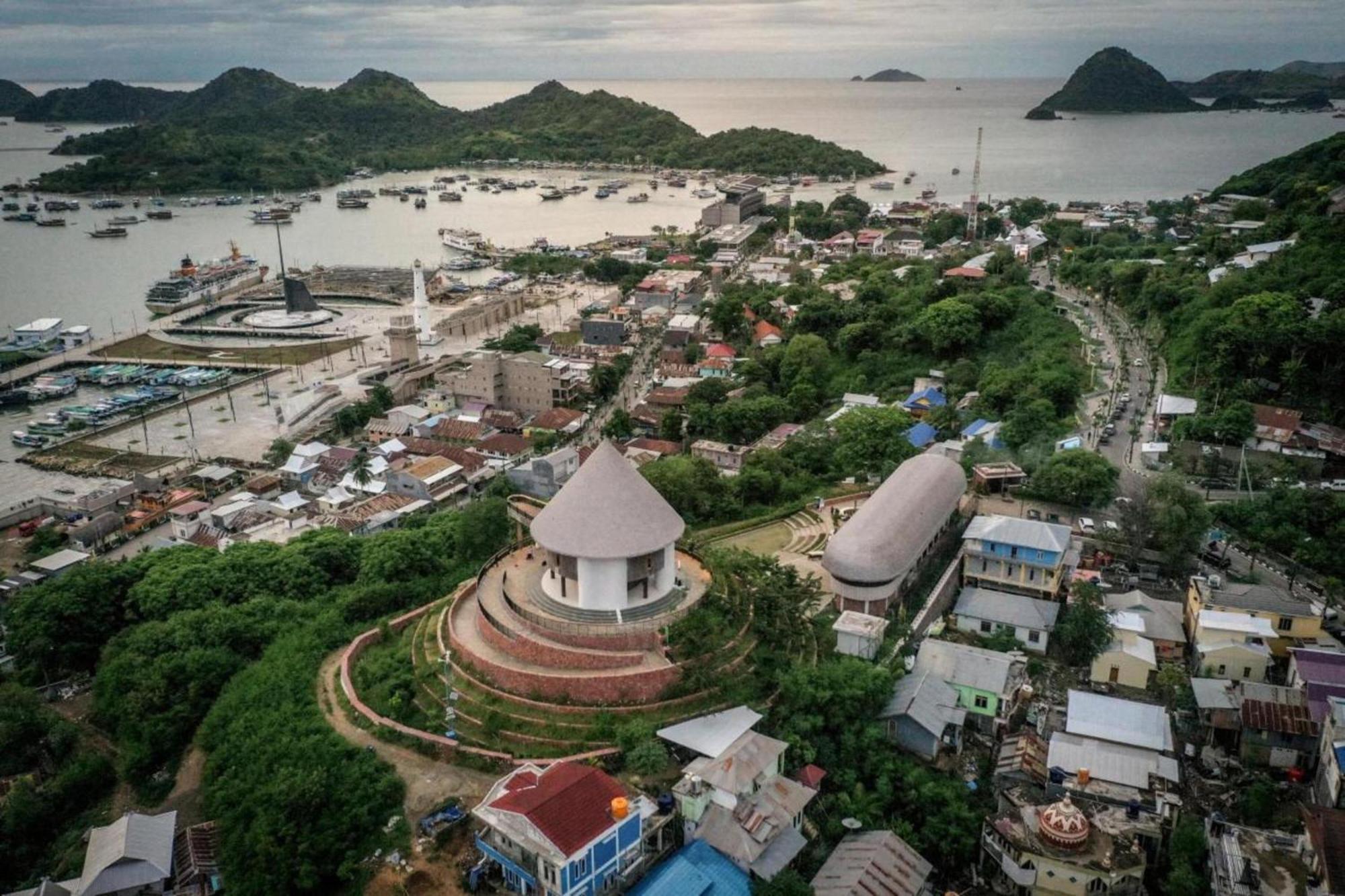 Benedict Guesthouse By Mori Hospitality Labuan Bajo Luaran gambar