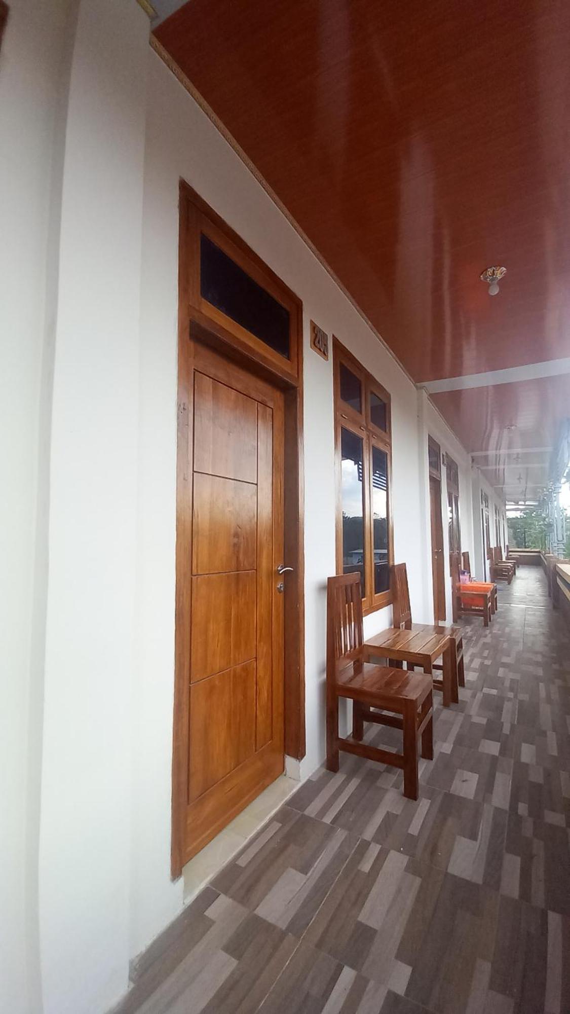 Benedict Guesthouse By Mori Hospitality Labuan Bajo Luaran gambar